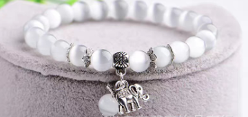 Sweet Cat's Eye Stone Bracelet - Style View