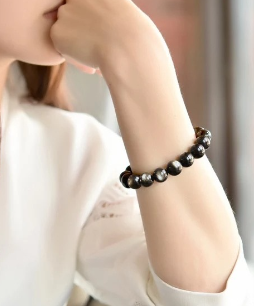 Gold Flare Obsidian Bracelet Image 4