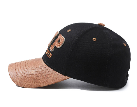 Baseball-Cap mit englischen Buchstaben
