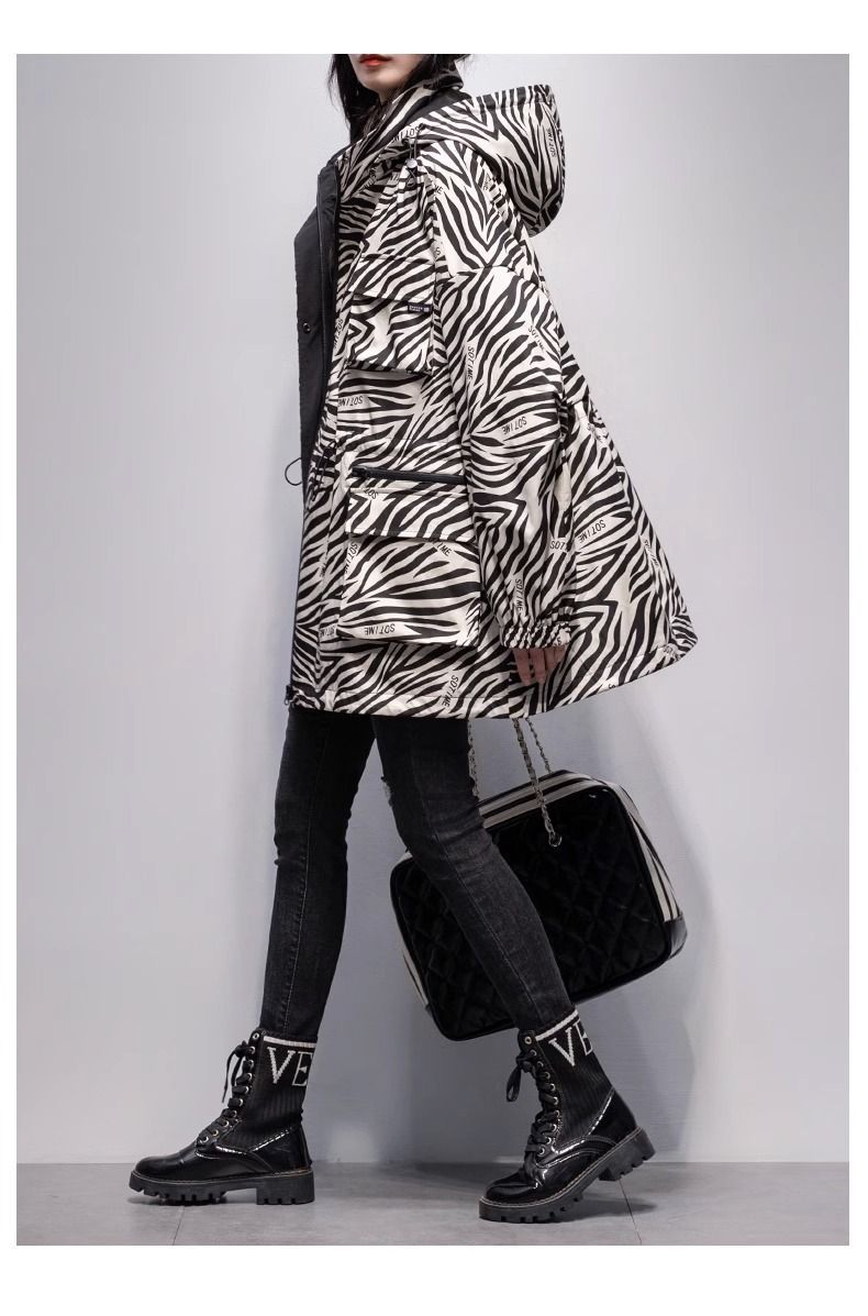Zebra-print Trench Coat Image 5