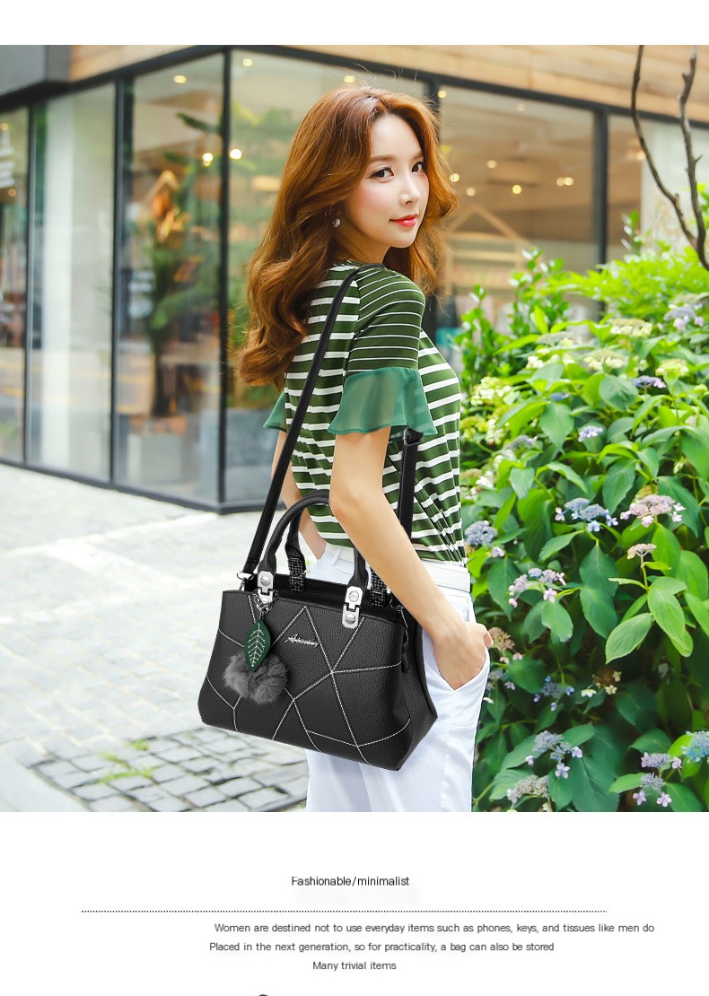 Single Shoulder Bag Image 3