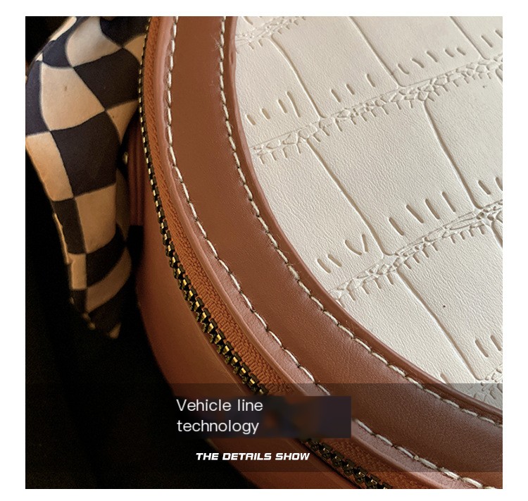 Crocodile Pattern Shoulder Bag 3