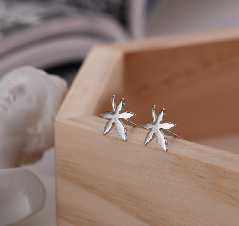 Maple Leaf Earrings 3