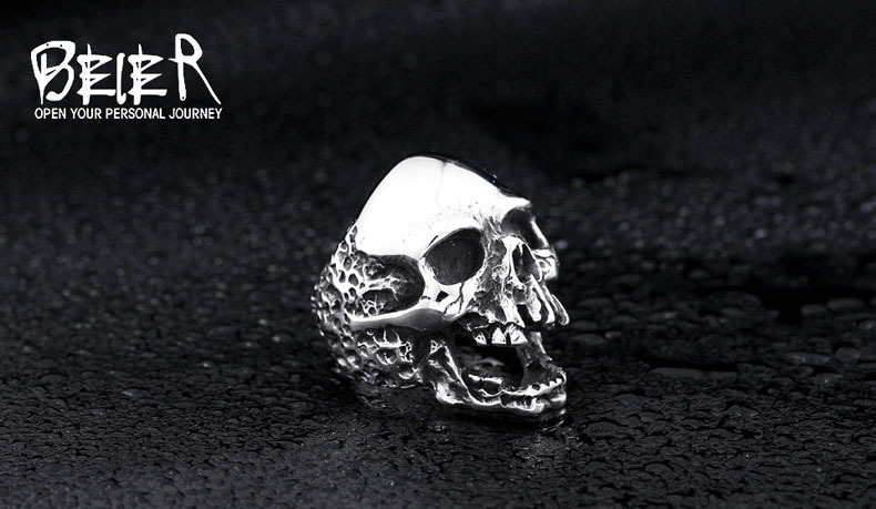 Skull Ring Image 1