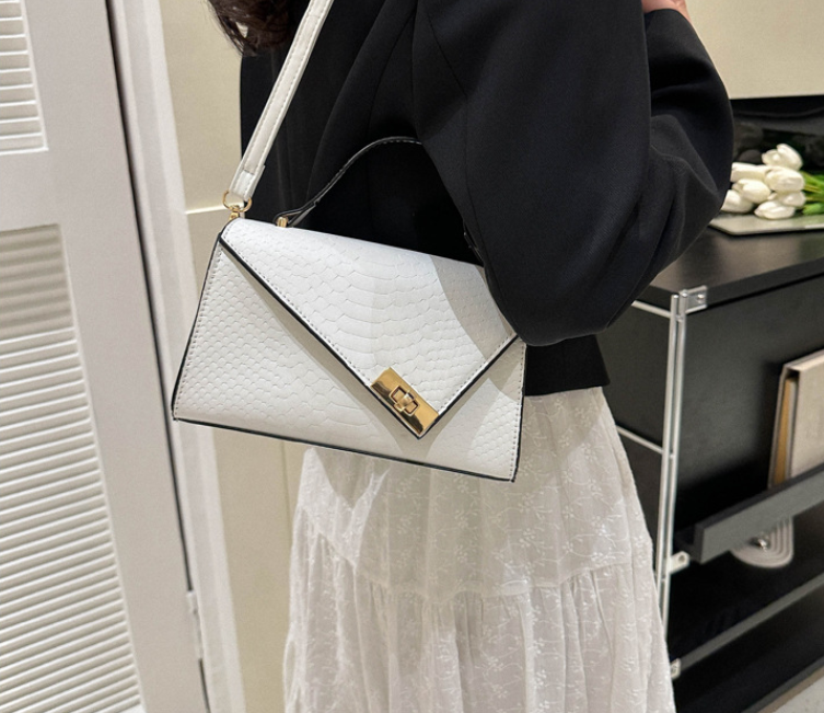 Crossbody Bag in Black