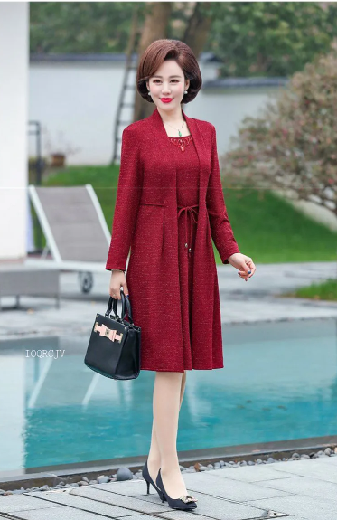 Elegant Mother Dress Image 2