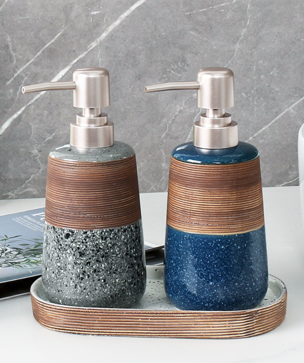 Hand sanitizer bottle set image 5
