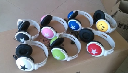 Headphones Design 3
