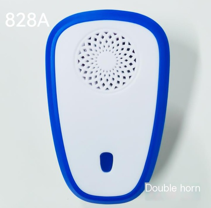 Ultrasonic Pest Repeller Image 3