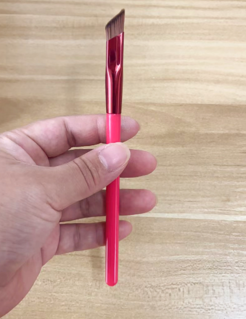 Wild Eyebrow Brush 1