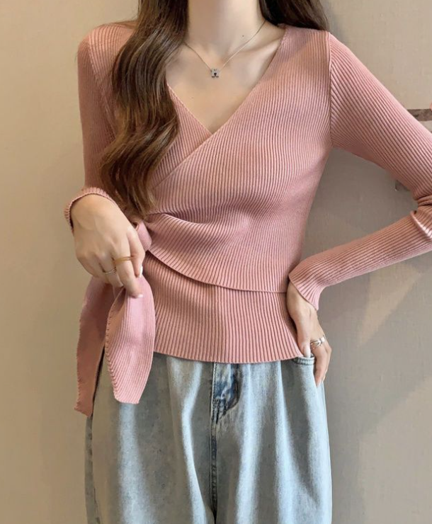 V-neck cross tie cropped top 1
