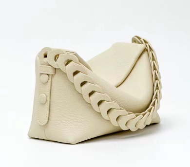 Female Niche Woven Bag Image 1