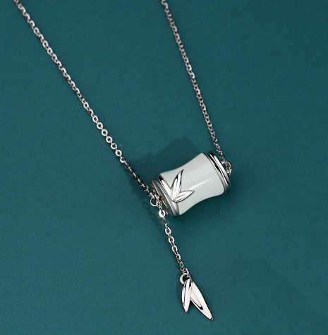 Elegant Jewelry Details