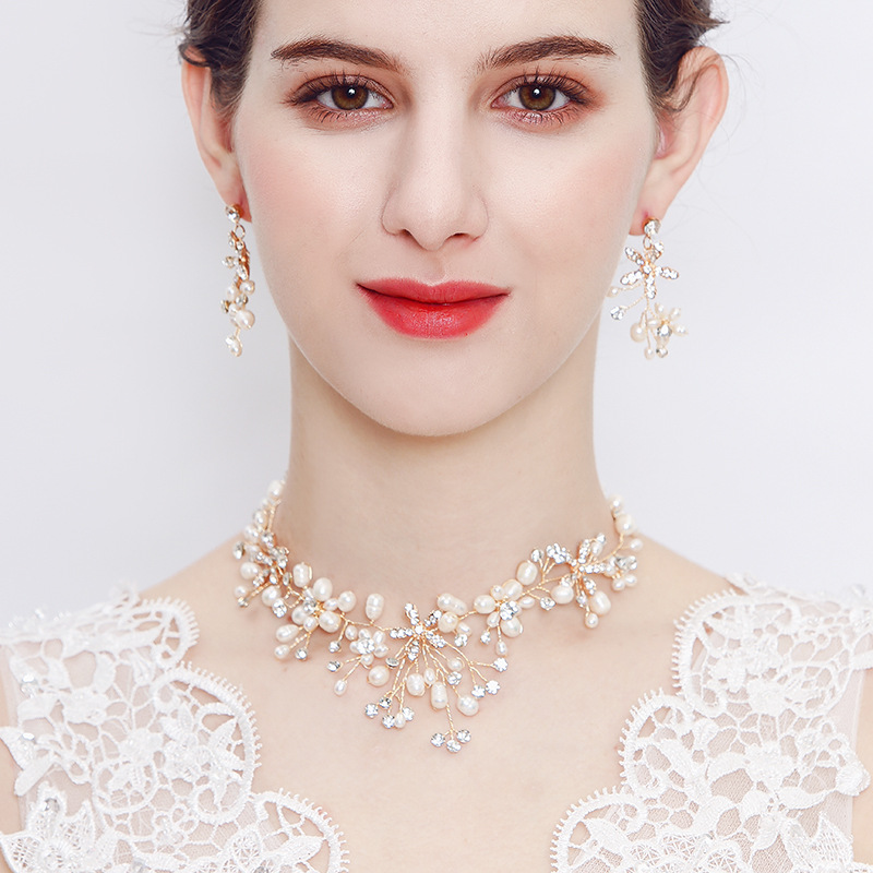 Bridal Jewelry Set Image 1