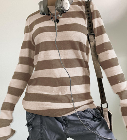 Women's Fairy Knitted Basic Shirt - Lifestyle Image