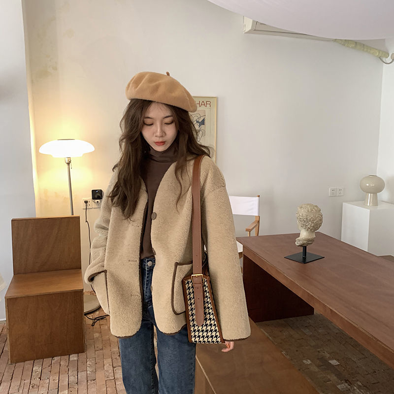 Round Neck Button Cardigan 3