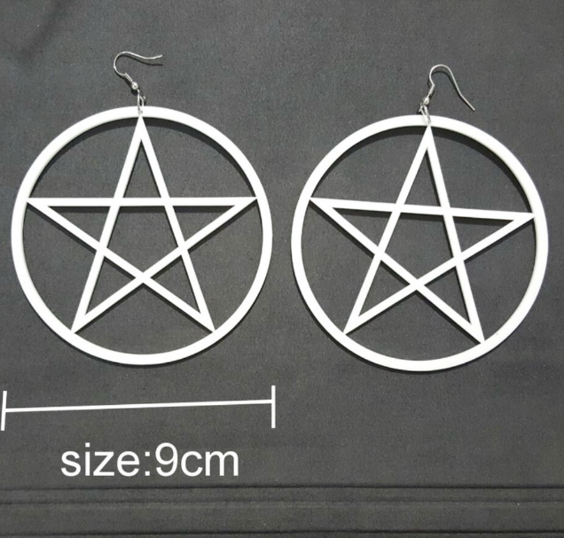Exaggerated Star Earrings 1