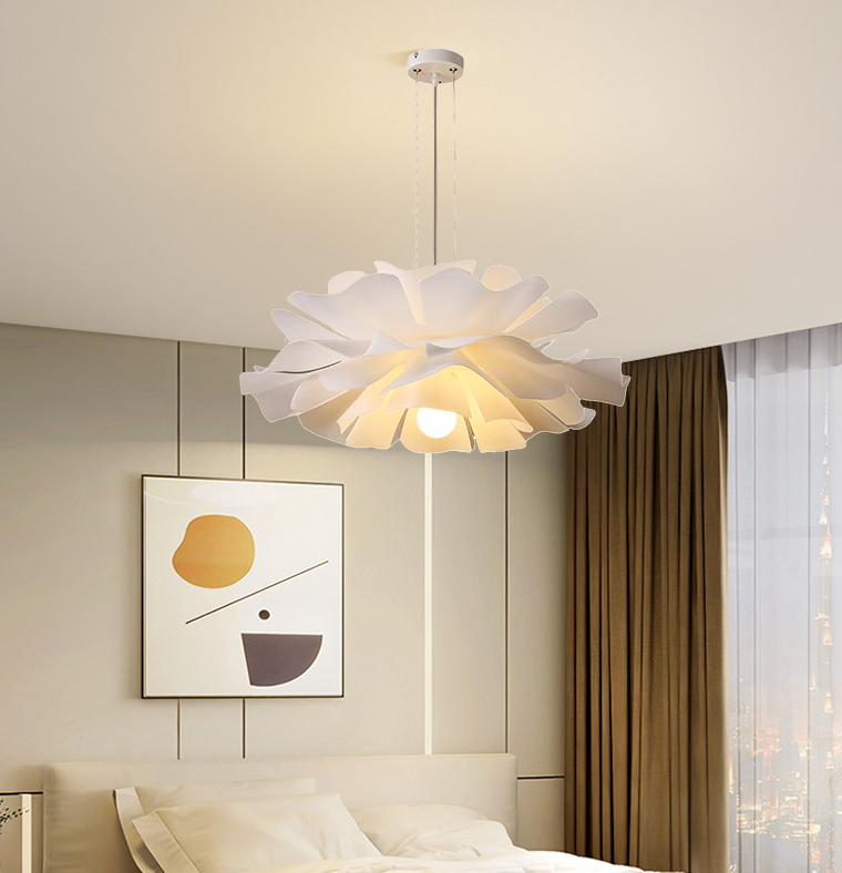 Chandelier Image 5