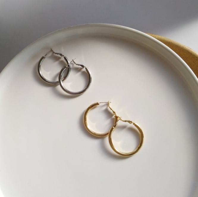 Silvery Geometric Alloy Earrings