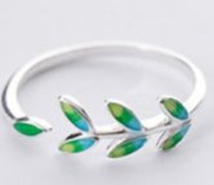 Handcrafted Green Leaf Ring