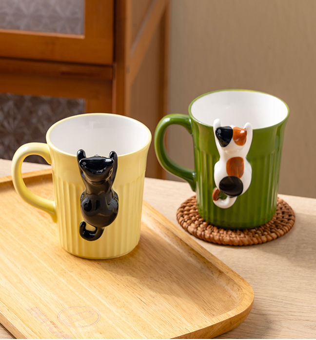 Peeking Cat Mug Set