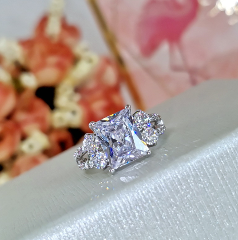 Elegant Purple Zircon Ring