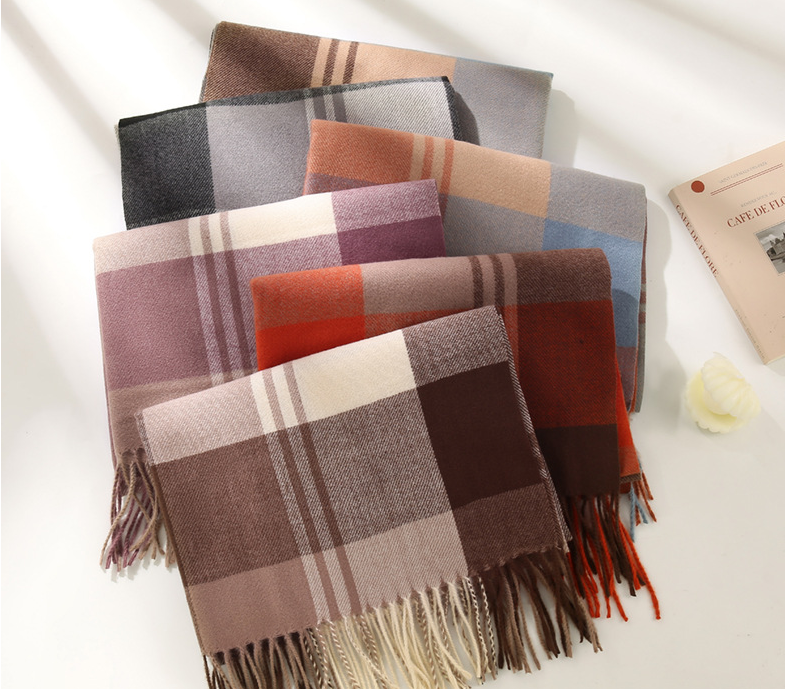 Manta Cecília Scarf Image 5