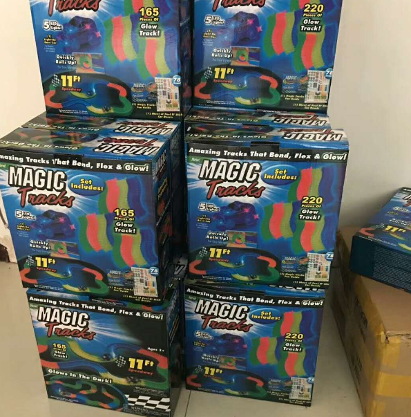 Glow Racing Track Set Image 5