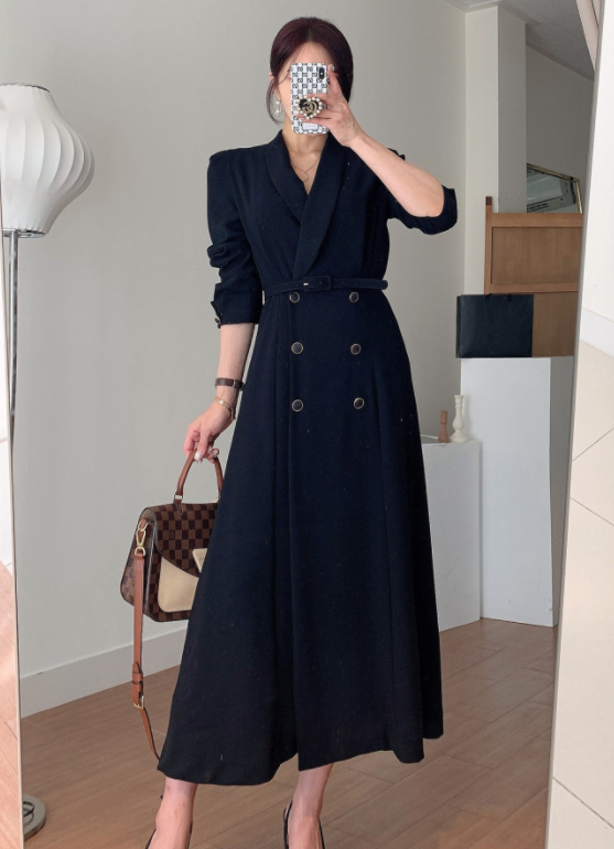 Double-breasted Waist-cinching Dress Image 2