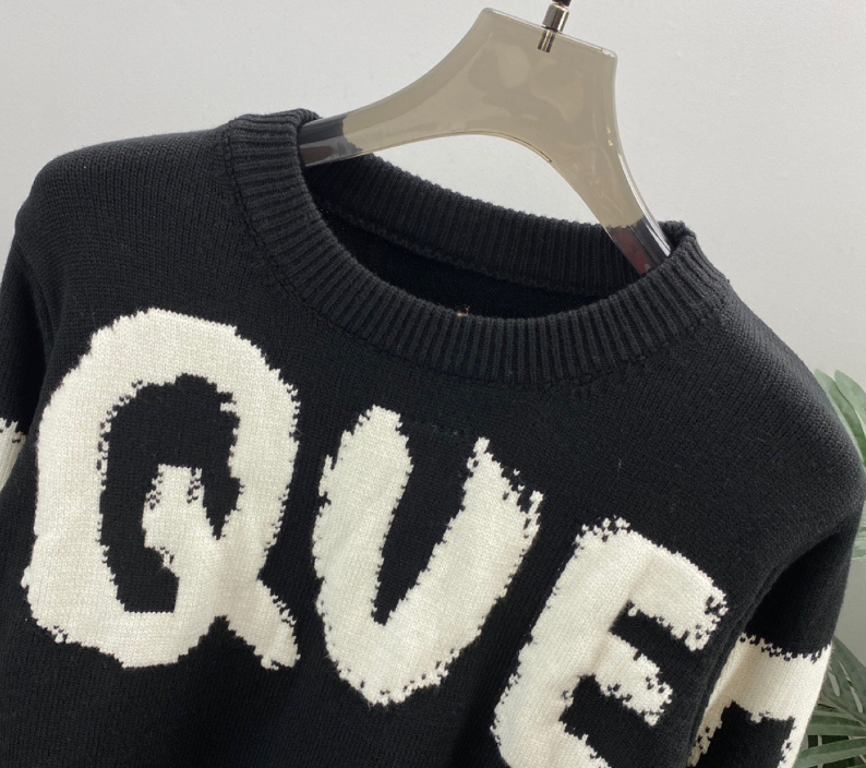 Queen Graffiti Knitwear Image 4