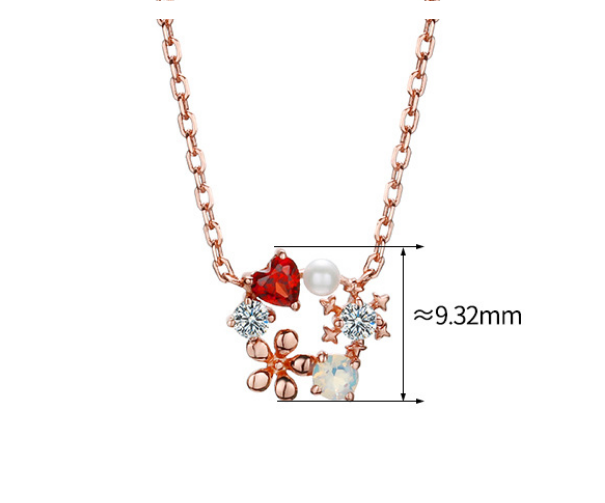 Necklace Image 3
