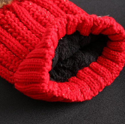 Knitted Hat in Black