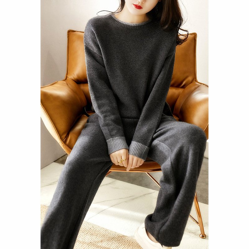 Sweater Image 4