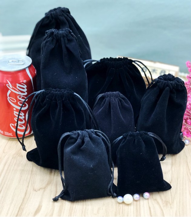 Manufacturer 7 * 9CM drawstring velvet bag 8*10 jewelry bag small bag black mobile phone bag large