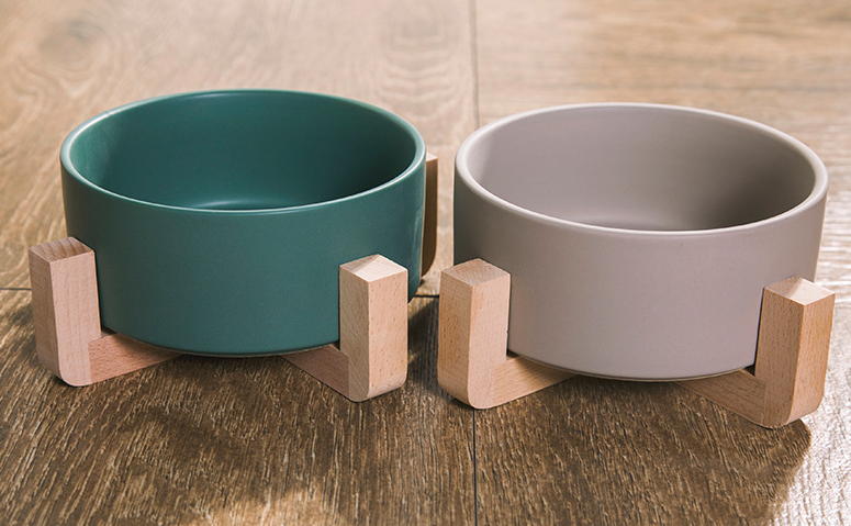 Ceramic Pet Bowl Image 3