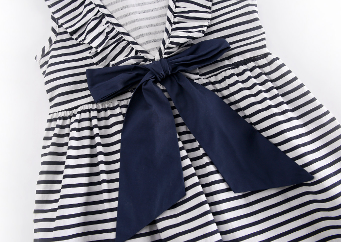 Striped children's dress 5