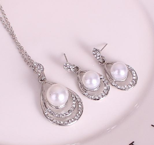 Necklace and Earrings Set