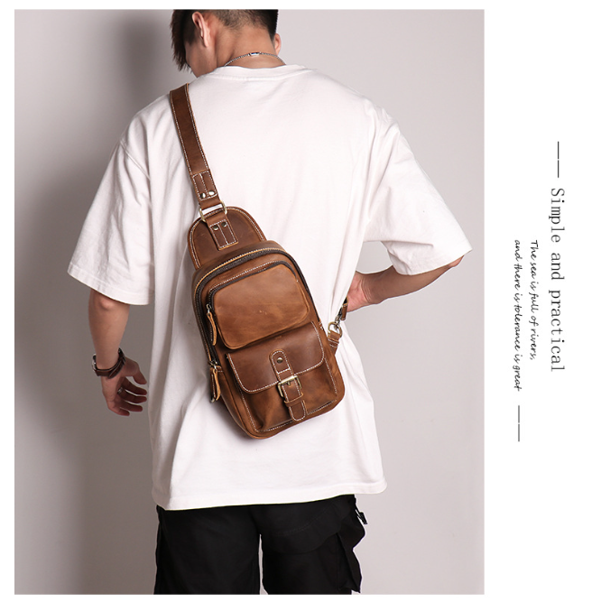 Bolsa Masculina Transversal de Couro Image 4