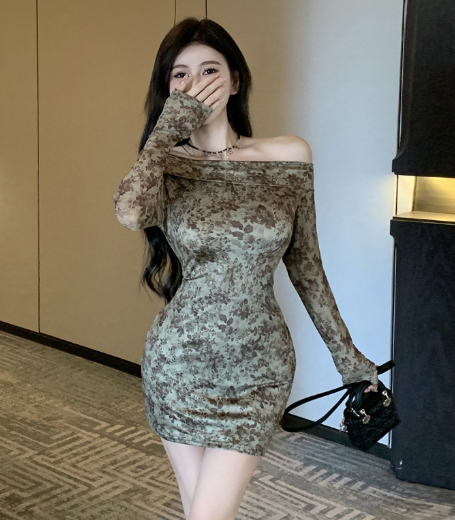 Stylish Long-sleeved Dress