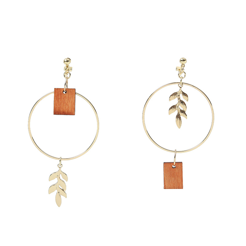 Wooden Leaf Earrings Image 3
