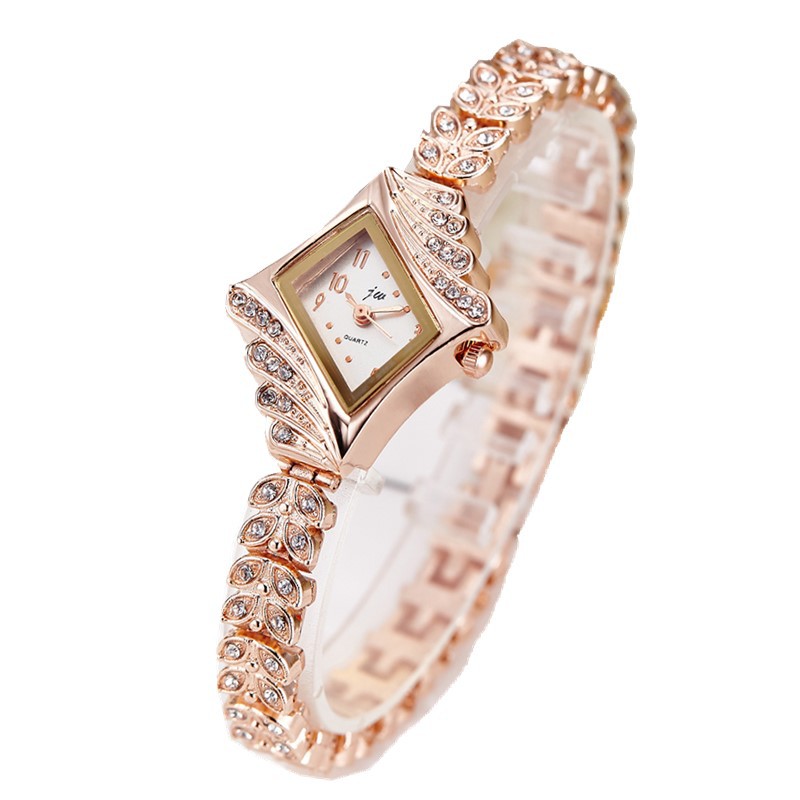 Wheat Shaped Metal Wristwatch