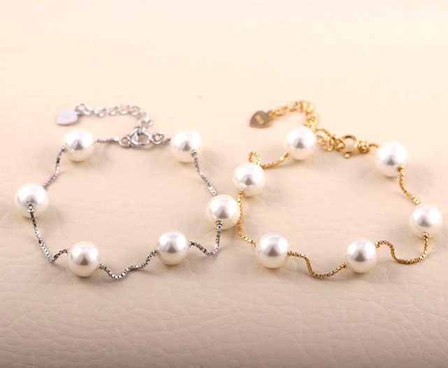 Gold Freshwater Pearl Bracelet