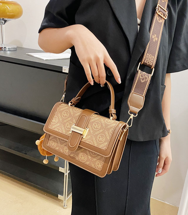 Korean-style versatile casual bag image 6