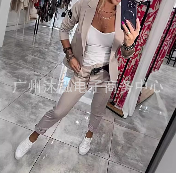 Conjunto de Calça e Blazer Model Luminate - Roses Jolie image