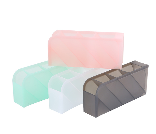 Inclined Pen Holder Image 4