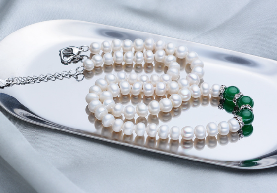 Agate Pearl Necklace Bracelet Ear Stud Set Image 1