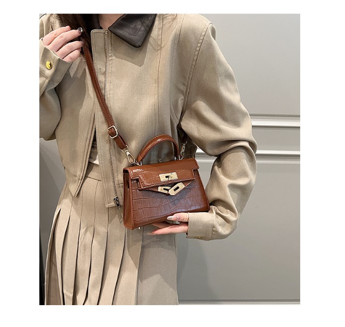 Crossbody Bag in Yellow