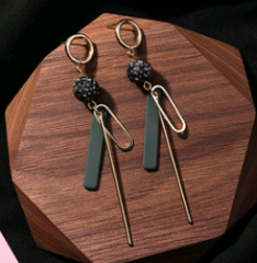 Water Diamond Round Tassel Earrings Image 3