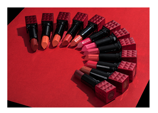 Velvet Matte Lipstick Application
