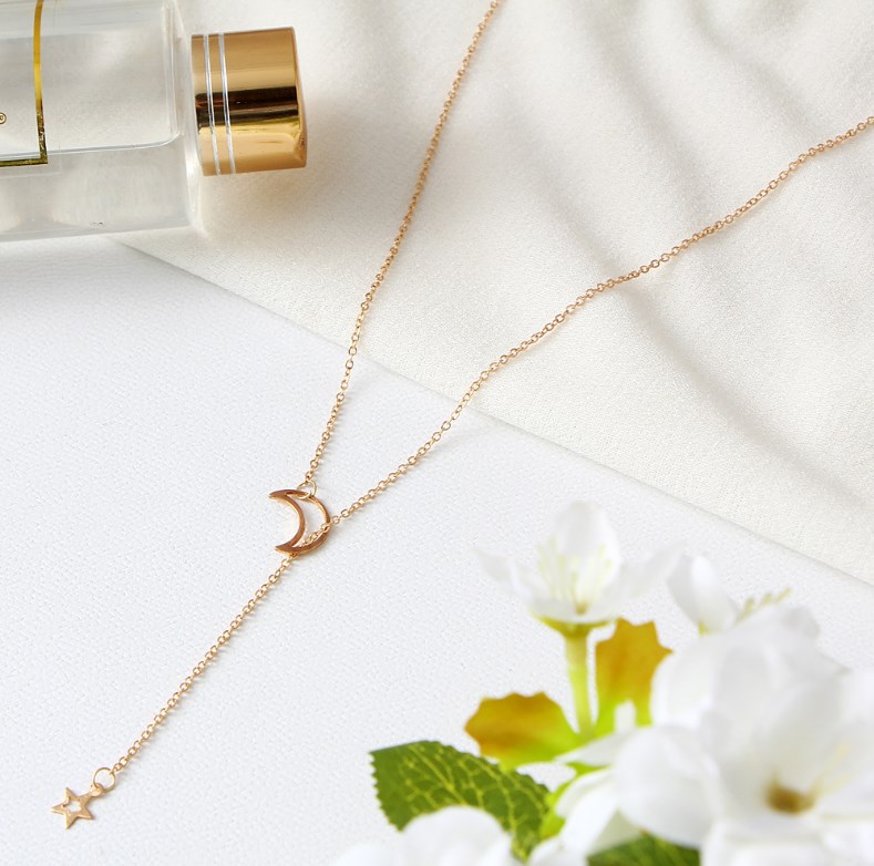 Simple Moon Star Pendant Choker Necklace